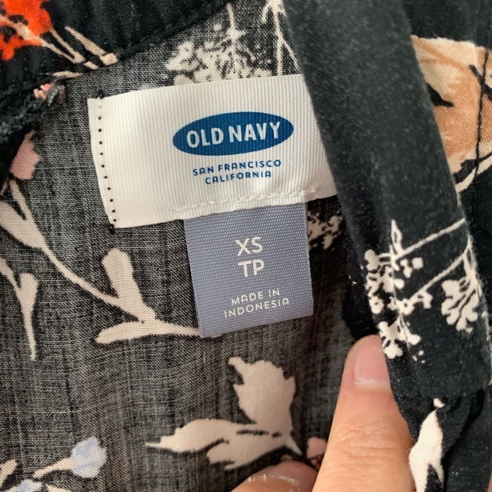 Old Navy black floral v-neck dress XS - Picture 3 of 3